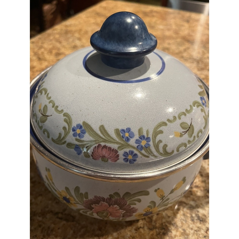 VTG ASTA Enamelware Casserole w/ Lid HTF Blue Speckle &‎ Cobalt Trim Germany 7"